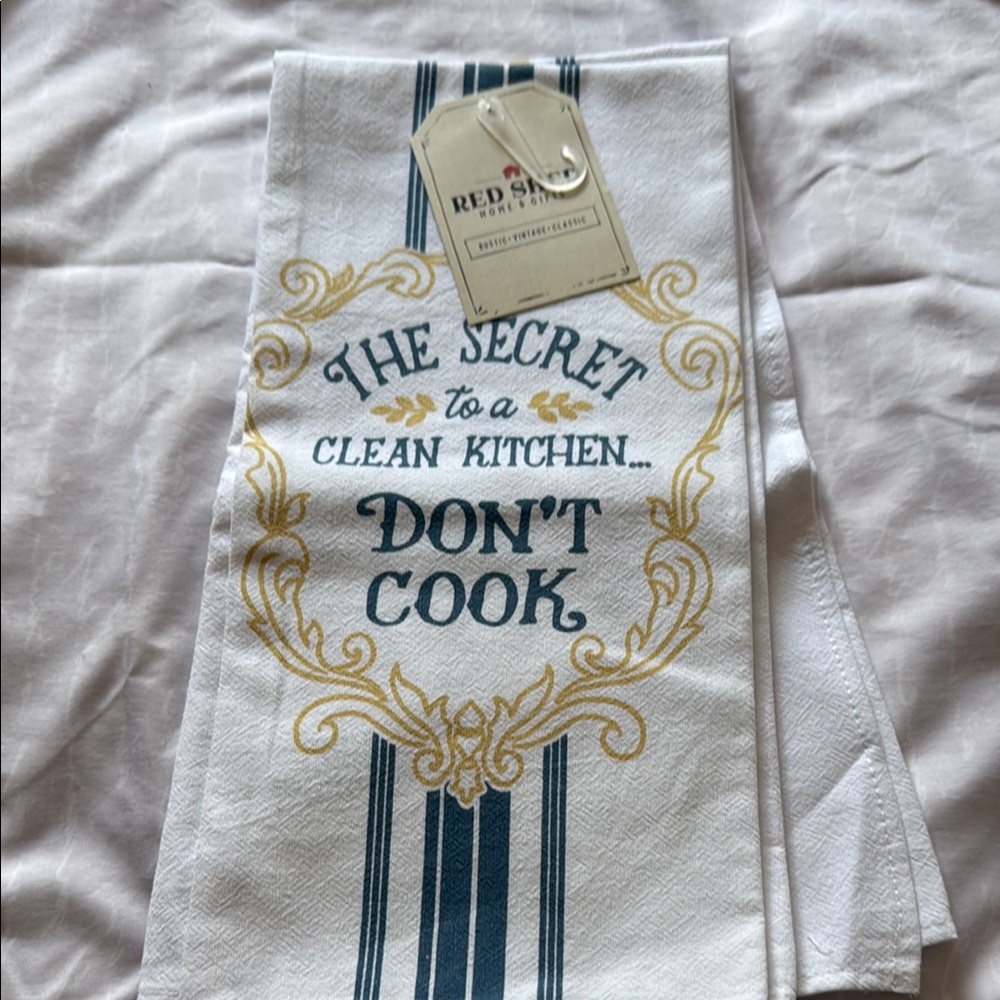 White and Blue Kitchen Towel